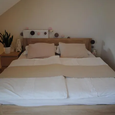 Flat Luxy *